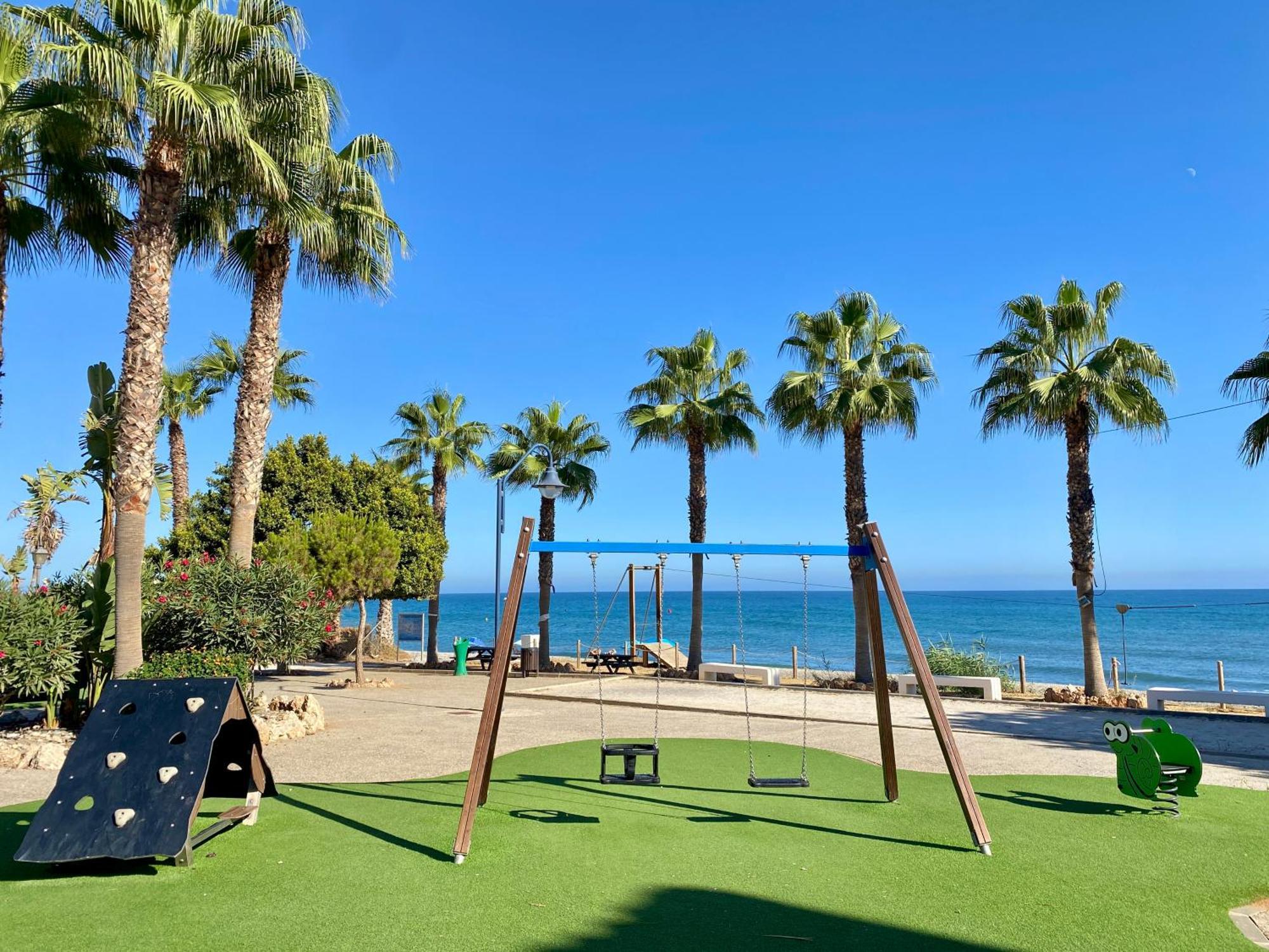 First Line Torrox Costa Apartman Kültér fotó