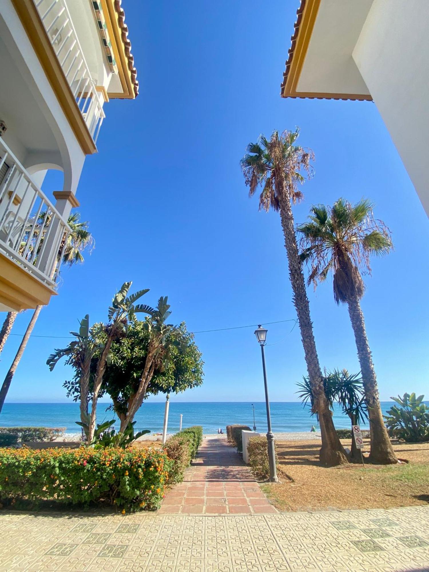 First Line Torrox Costa Apartman Kültér fotó